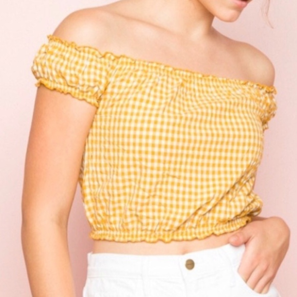 BRANDY MELVILLE OFF THE SHOULDER GINGHAM TOP